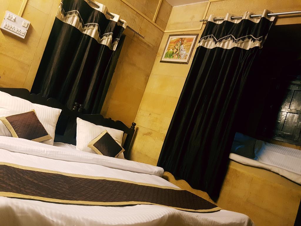 Hotel Fotiya Dzsaiszalmer Kültér fotó