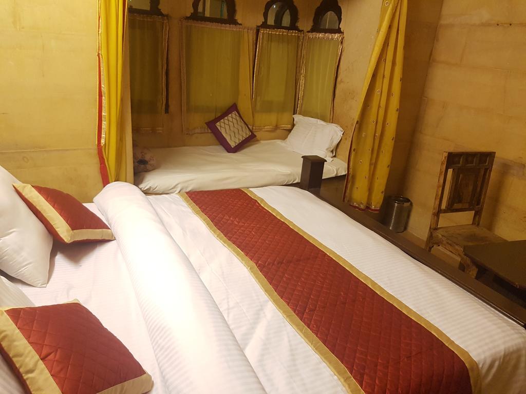 Hotel Fotiya Dzsaiszalmer Kültér fotó