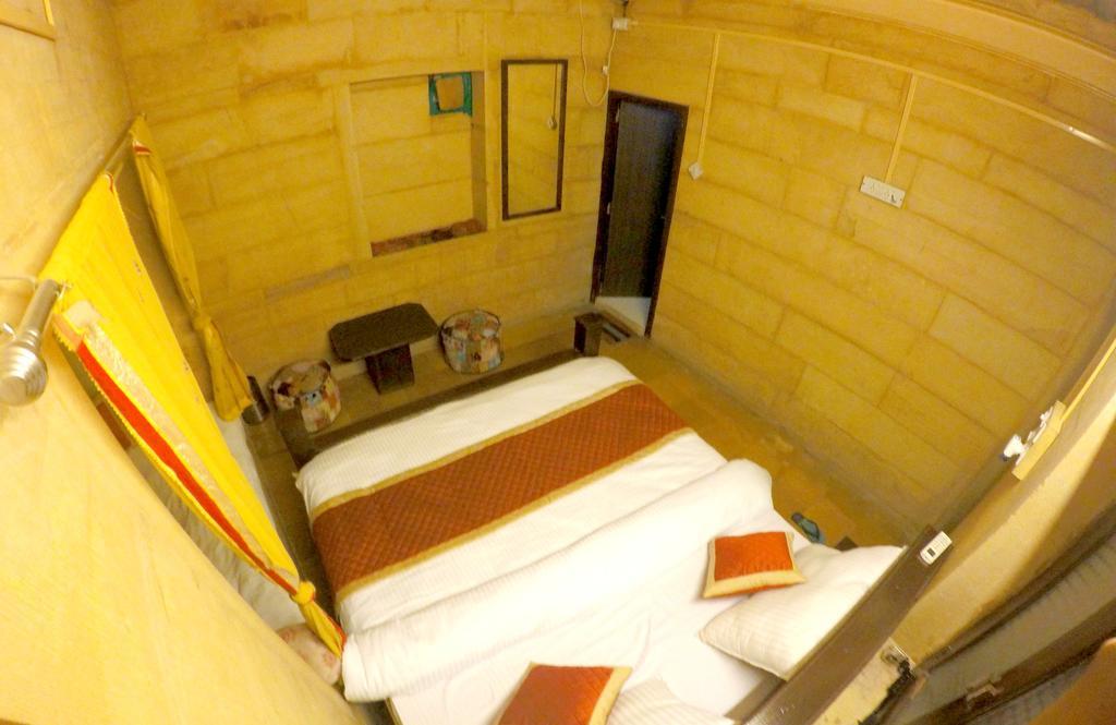 Hotel Fotiya Dzsaiszalmer Kültér fotó